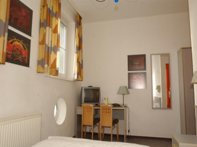 East Side 3*