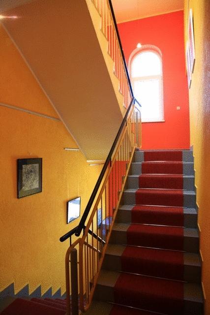 Hotel East Side 3*